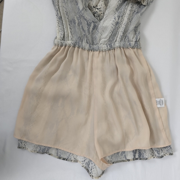 Lavender Brown Animal Print Playsuit XS - Picture 10 of 13